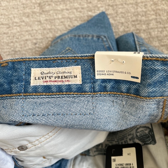 NWT Levi’s 501 Original Cutoff Denim Short, Size 24, Ojai Light Stone - Picture 8 of 10